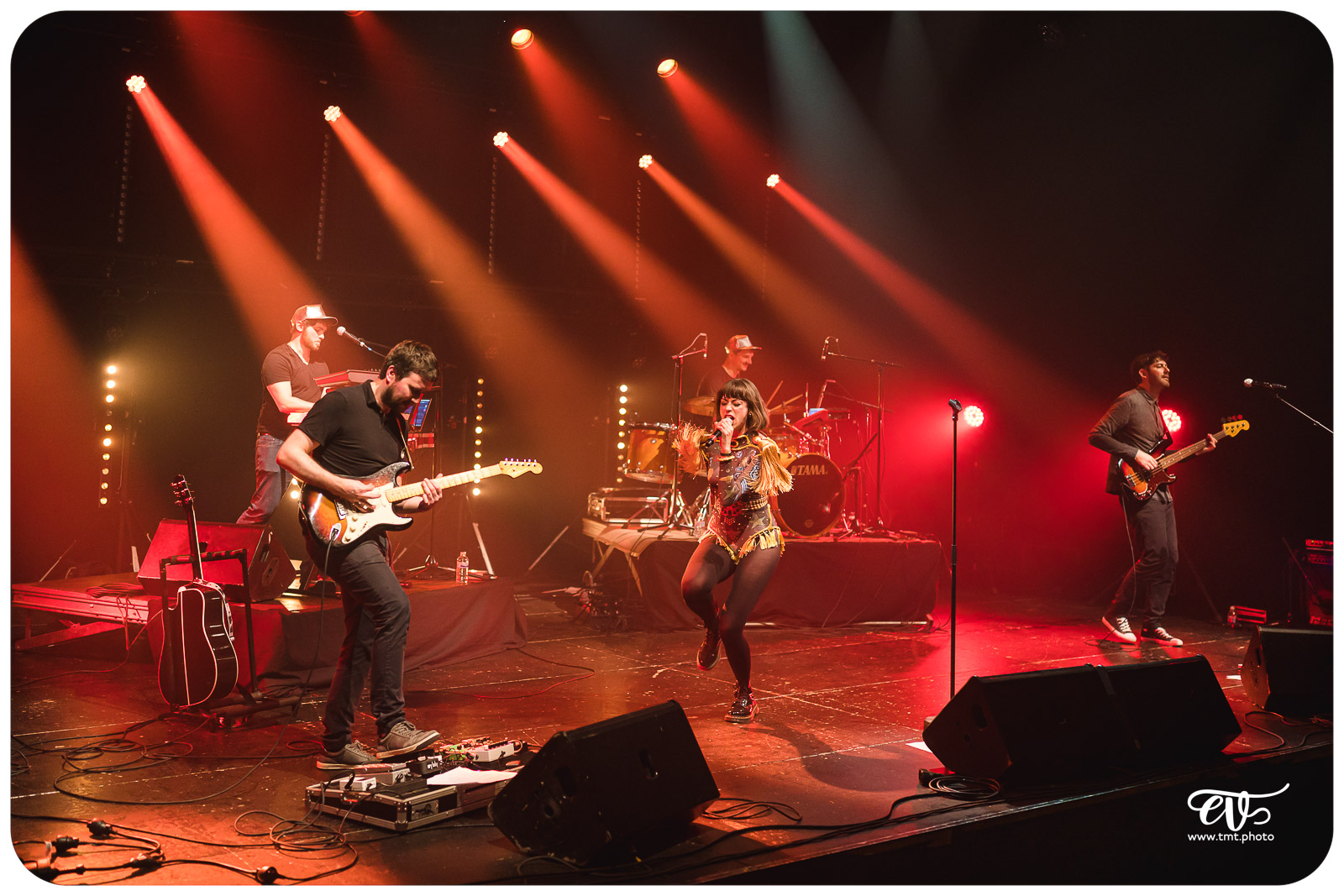 TMTPHOTO REDLIGHT DREAMS 071